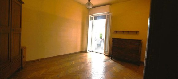 Квартира с 3 комнатами в Модена, Италия № 69615 6