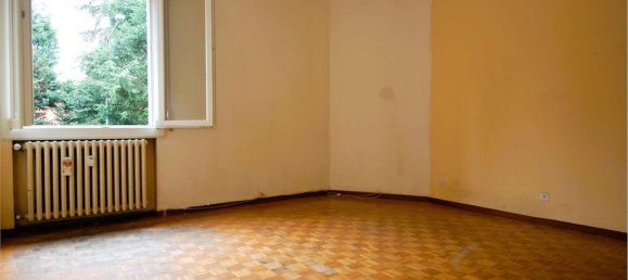 Квартира с 3 комнатами в Модена, Италия № 69615 2