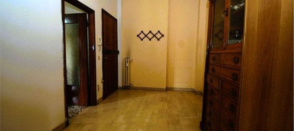 Квартира с 3 комнатами в Модена, Италия № 69615 13