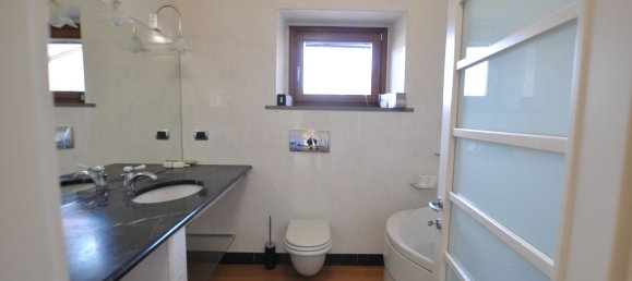 4 rooms Apartment in Florence, Italy No. 50486 7