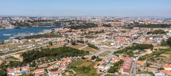 Grundstück in Vila Nova de Gaia, Portugal 785m², Nr. 50479 23