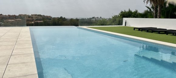 7 Schlafzimmer Villa in Malaga, Spain, Nr. 136968 2