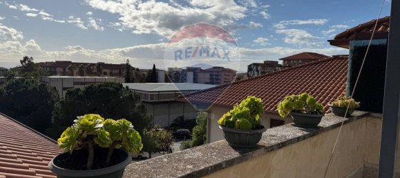 2-salle Appartement à Catania, Italy No. 266275 7