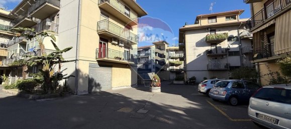 2-salle Appartement à Catania, Italy No. 266275 13