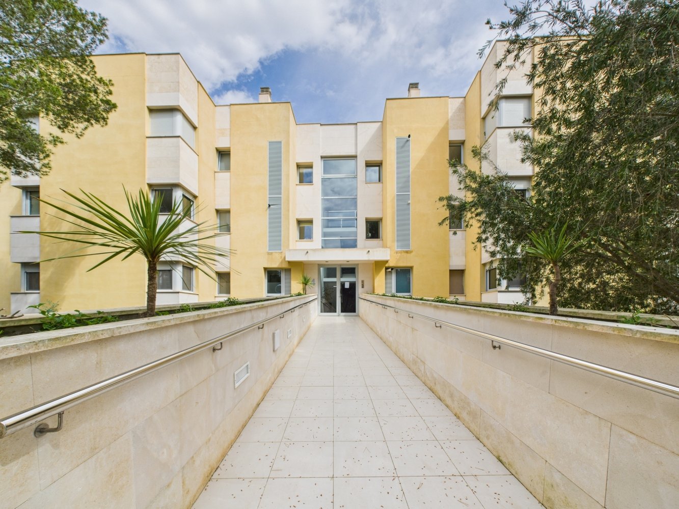 2 bedrooms Penthouse in Sol De Mallorca, Spain No. 76212