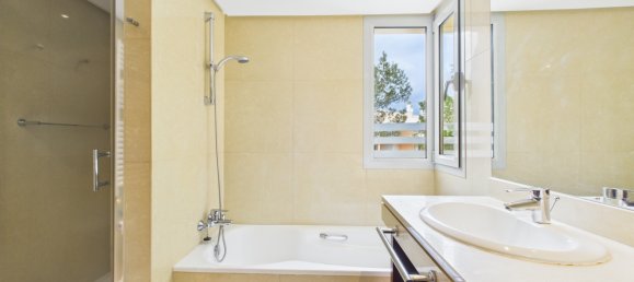 2 bedrooms Penthouse in Sol De Mallorca, Spain No. 76212 13