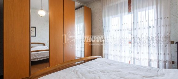 4-salle Appartement à Limido Comasco, Italy No. 42636 11