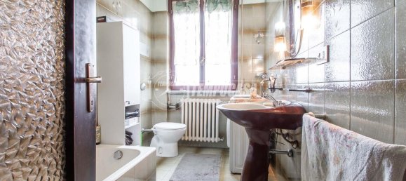 4-salle Appartement à Limido Comasco, Italy No. 42636 19