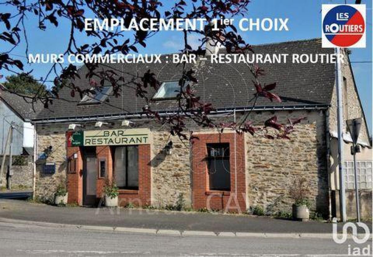 207m² Factory in Erbray, France No. 21410