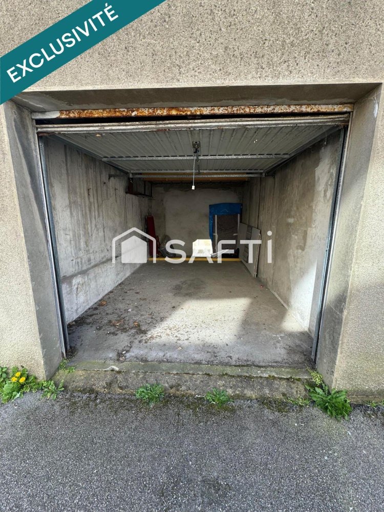 20m² Parking in Boulogne-sur-Mer, France No. 75846