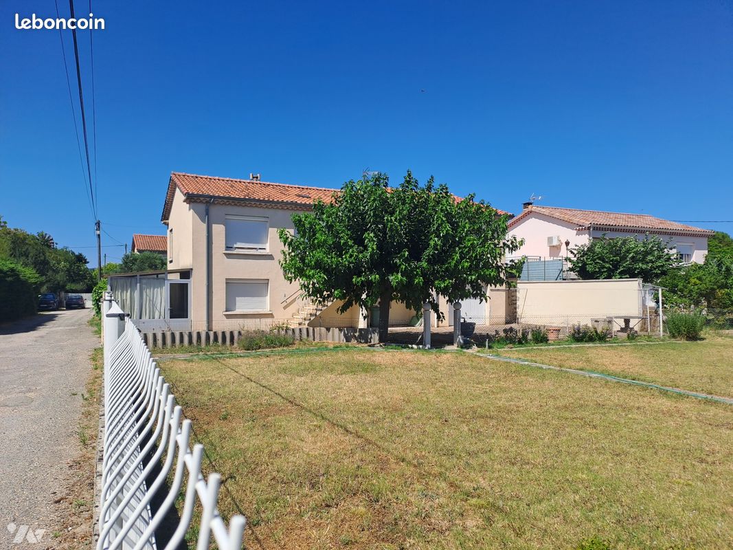 5 chambres Maison à Montélimar, France No. 341930