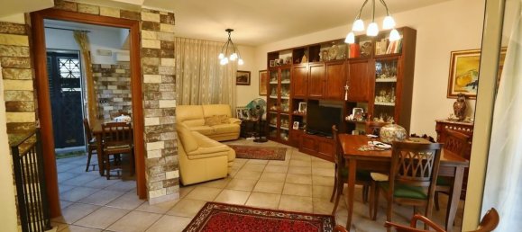 4 rooms Villa in Messina, Italy No. 162813 12