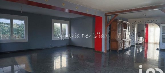 Casa de 4 dormitorios en Neuves-Maisons, France No. 227339 2