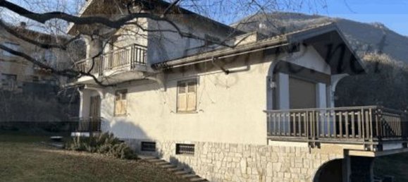 14غرفة منزل في Erba, Italy رقم 3894 2