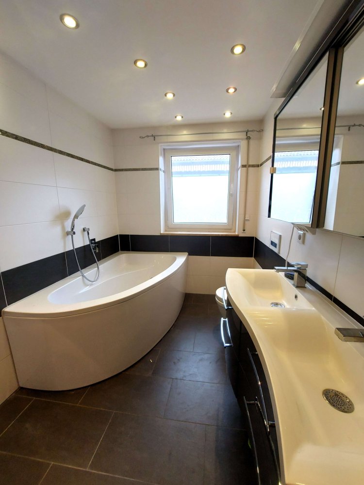 Apartamento de 3 dormitorios en Ingolstadt, Germany No. 33057