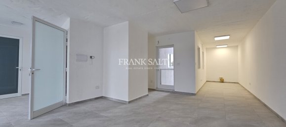 95m² Office in Marsa, Malta No. 12745 4