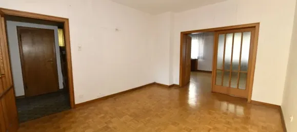 6 rooms House in Essen, Germany No. 13467 2