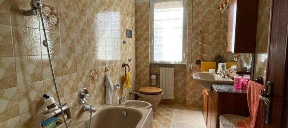 Villa de 4 habitaciónes en Verbania, Italy No. 158146 20