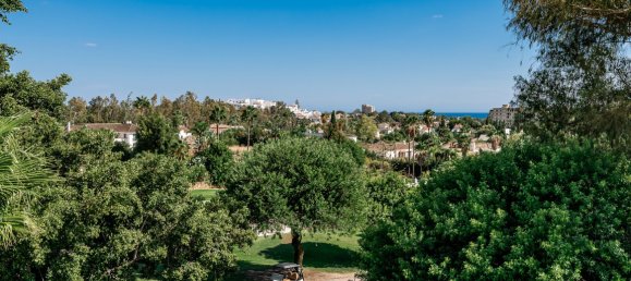 5 bedrooms Villa in Marbella, Spain No. 115120 19