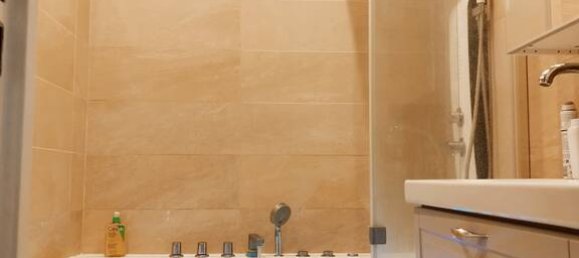 4 bedrooms Apartment in Paris, France No. 297840 4