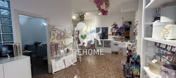 169m² Commercial property in Udine, Italy No. 122927 2