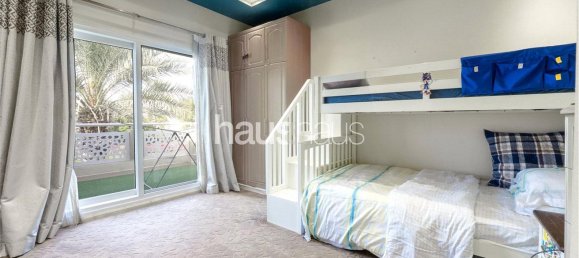 6 chambres Villa à Meadows, UAE No. 99138 17