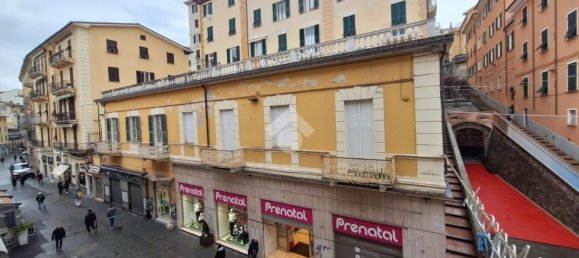 Apartamento de 5 habitaciónes en La Spezia, Italy No. 65966 4