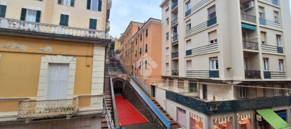 Apartamento de 5 habitaciónes en La Spezia, Italy No. 65966 3