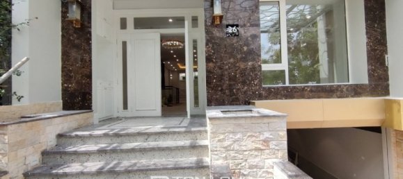 5 bedrooms Villa in Tay Ho, Vietnam No. 772 30