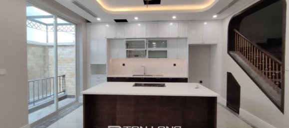 5 bedrooms Villa in Tay Ho, Vietnam No. 772 7