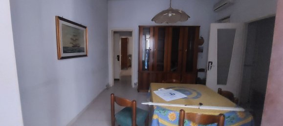 Дом с 7 комнатами в Патерно, Италия № 51003 10