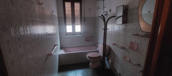 Дом с 7 комнатами в Патерно, Италия № 51003 5