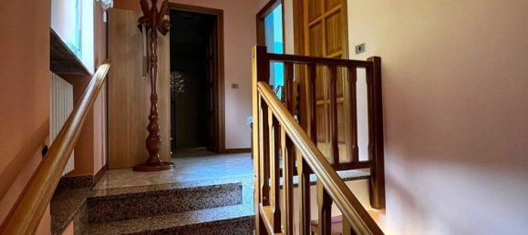 Дом с 5 комнатами в Клузоне, Италия № 97928 12