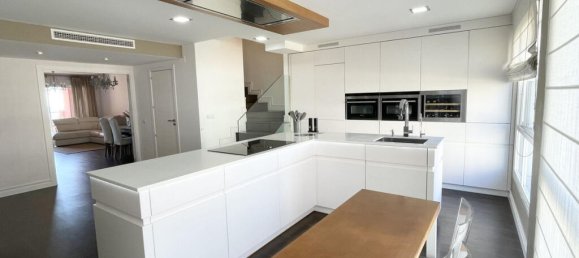 Ático de 2 dormitorios en Fuengirola, Spain No. 186586 2