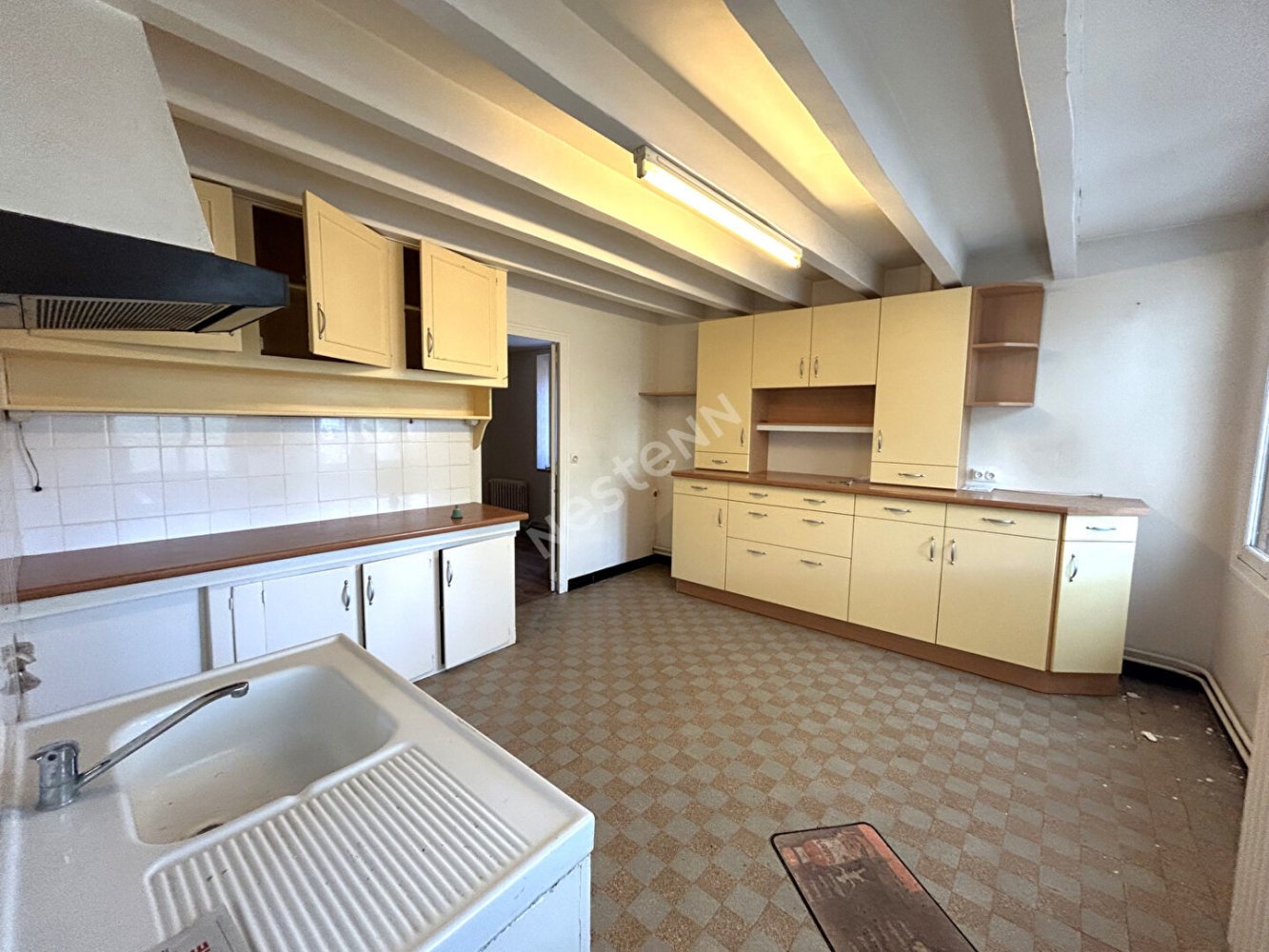 2 bedrooms House in Valencay, France No. 61594