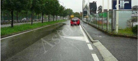 Oficina de 1 habitación en Bergamo, Italy No. 323211 9