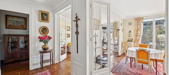 2 bedrooms Apartment in Paris, France No. 293228 3