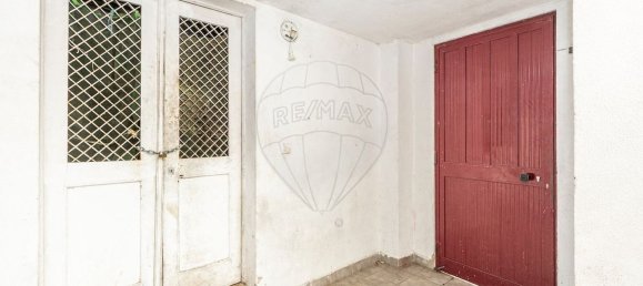 126m² Building in Oeiras, Portugal No. 64178 4