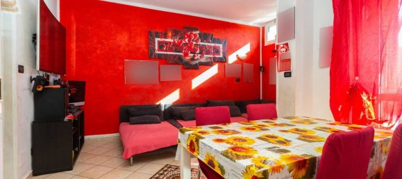 3 rooms Apartment in Rivoli, Italy No. 55329 2