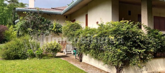 4 bedrooms Villa in Villorba, Italy No. 299215 5