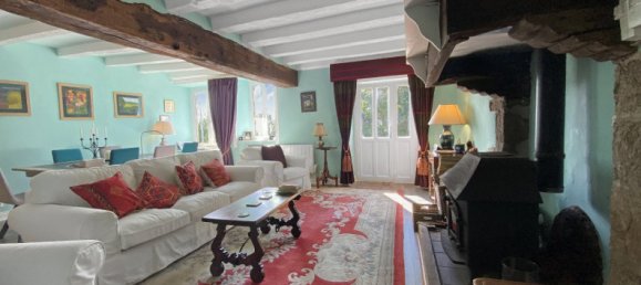 Casa de 3 dormitorios en Gorron, France No. 322642 2