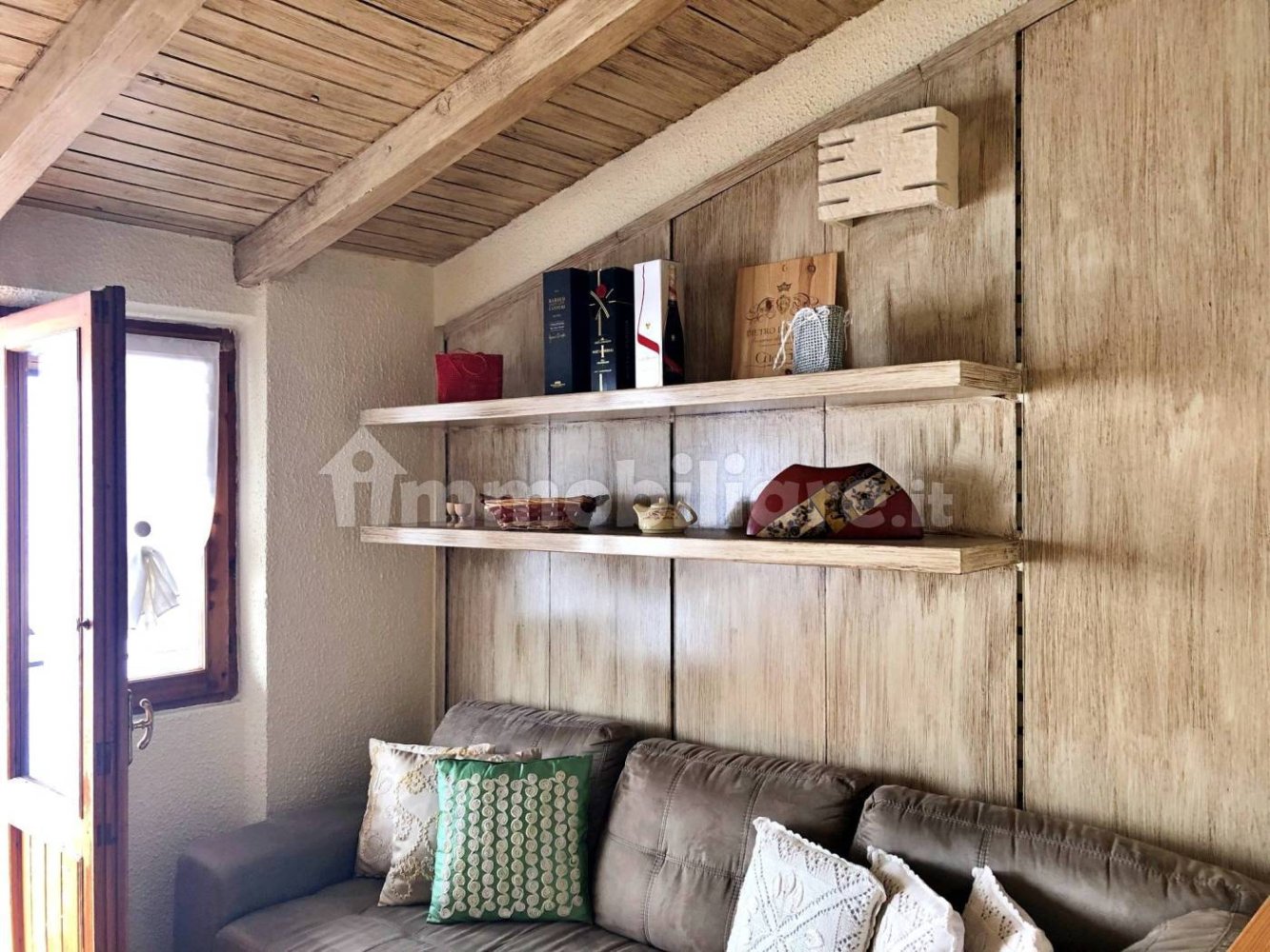 Квартира с 1 спальней в Варци, Италия № 233469