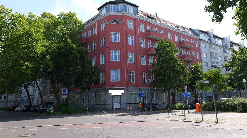 Apartamento de 5 dormitorios en Moabit, Germany No. 285059