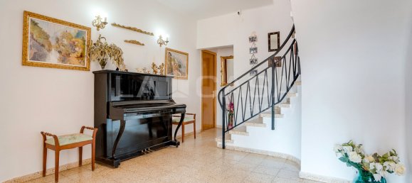 7 bedrooms House in Canovelles, Spain No. 173408 6