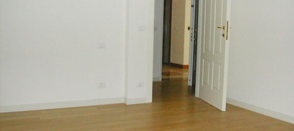 Apartamento T3 em Vicenza, Italy N.º 339262 11