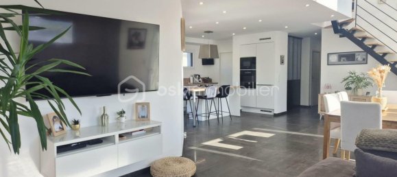 Casa de 4 dormitorios en Javene, France No. 361096 8