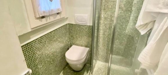 Квартира с 3 комнатами в Венеция, Италия № 30985 10