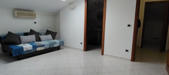 Квартира с 2 комнатами в Карсоли, Италия № 33793 8