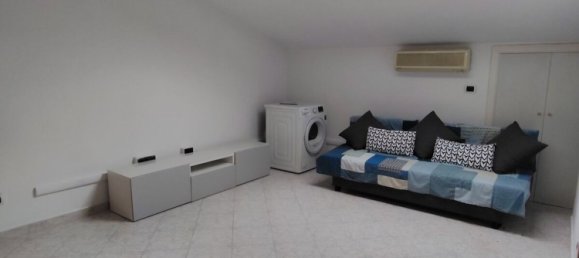 Квартира с 2 комнатами в Карсоли, Италия № 33793 2