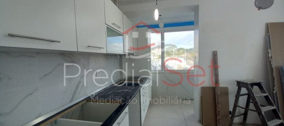 4 bedrooms Apartment in Almada, Portugal No. 87367 8